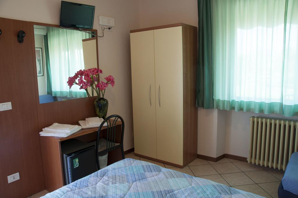 Villa Chiara Lazise Luaran gambar