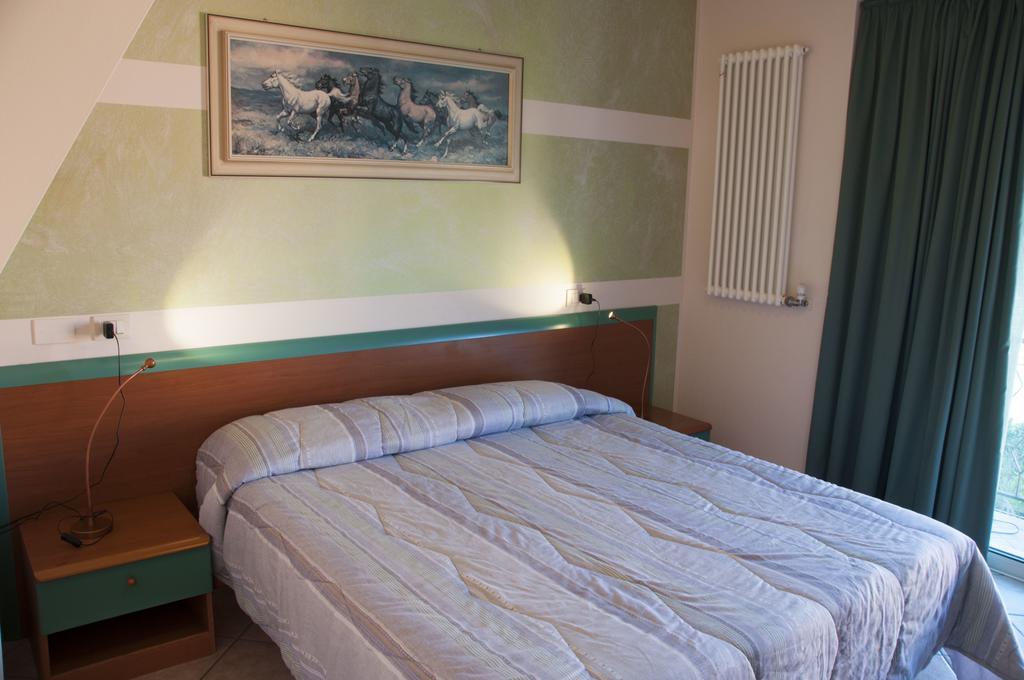 Villa Chiara Lazise Luaran gambar
