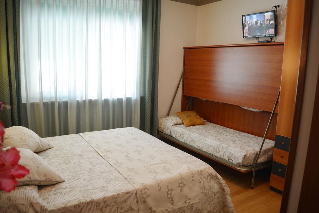 Villa Chiara Lazise Luaran gambar